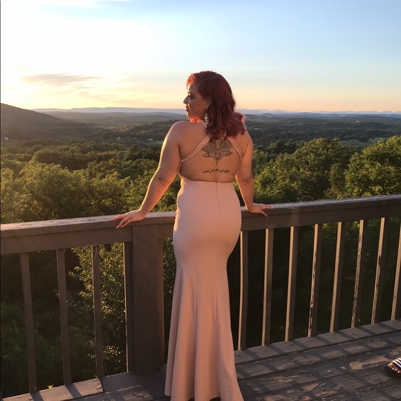 AIDAN BY AIDAN MATTOX Dress in Blush Pink - Picture 4 of 6